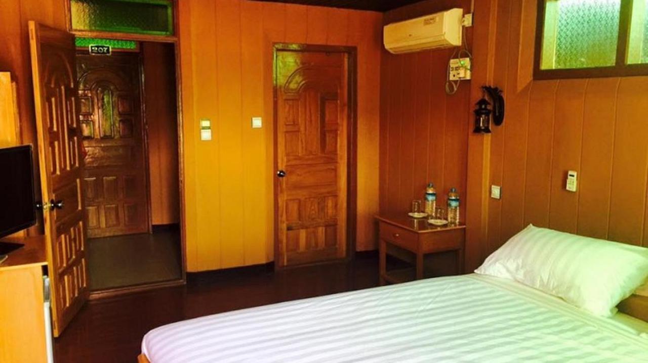 Golden Fish Motel Nyaung Shwe Extérieur photo